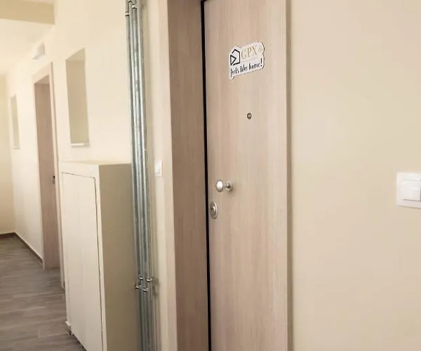 Gpx Clr - Junior Apartment A4 * Λάρισα